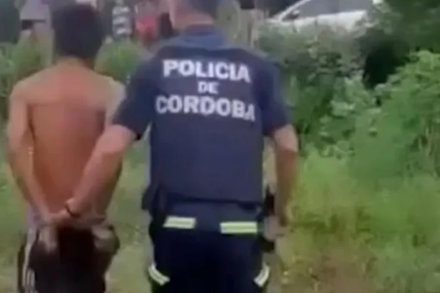 Ladron entregado en la Calera, Córdoba